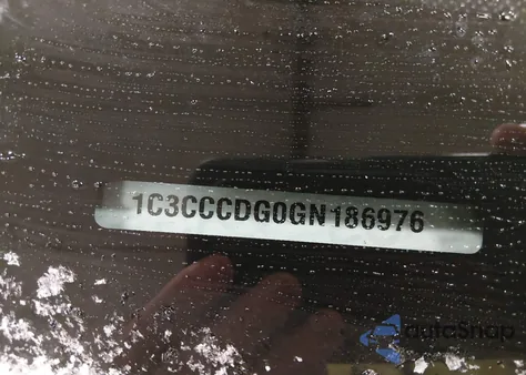 2016 Chrysler 200 S z USA, uszkodzony, nr VIN 1C3CCCDG0GN186976